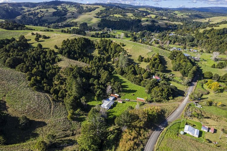 Photo of property in 393 Katui Road, Donnellys Crossing, Dargaville, 0379