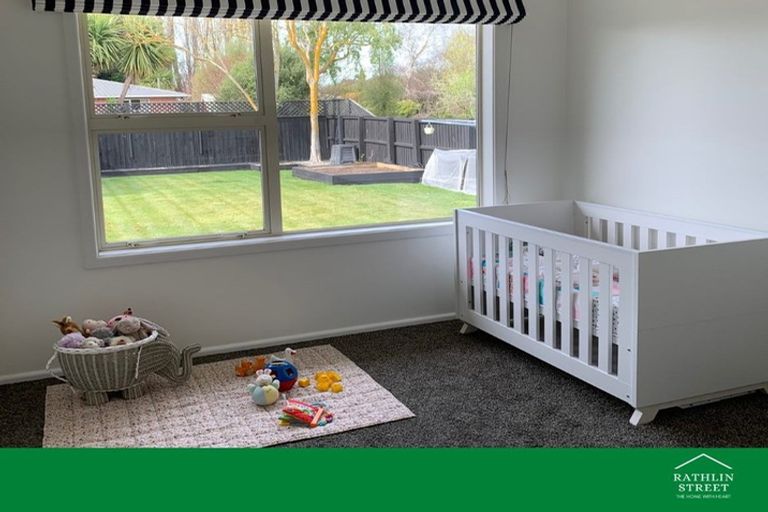 Photo of property in 18 Rathlin Street, Redwood, Christchurch, 8051