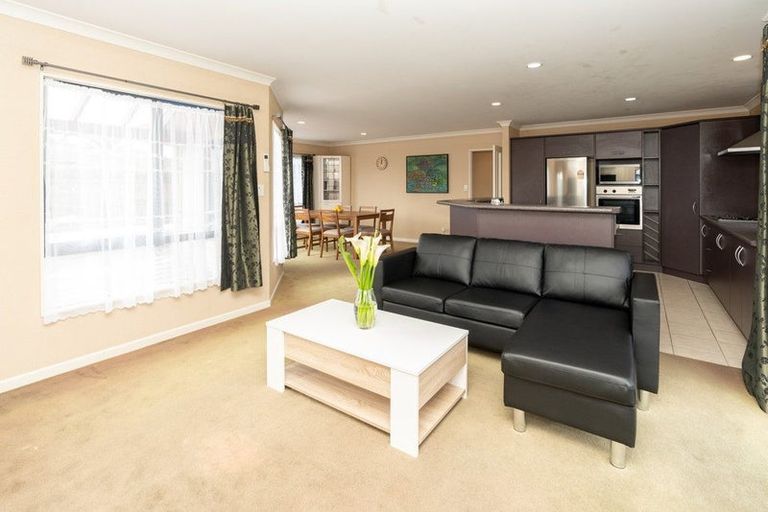 Photo of property in 5 Sovereign Place, Rototuna North, Hamilton, 3210