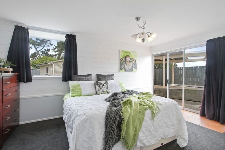Photo of property in 15 Red Hill Road, Red Hill, Papakura, 2110