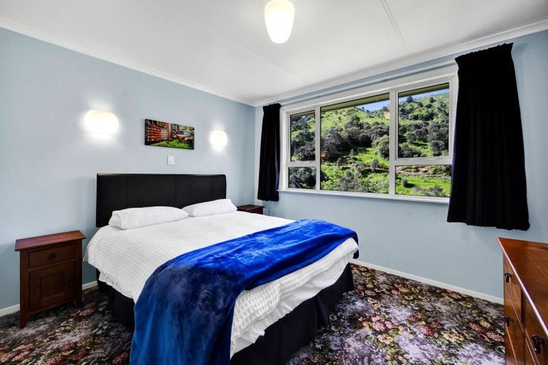 Photo of property in 48a-b Whangamomona Road, Whangamomona, Stratford, 4396