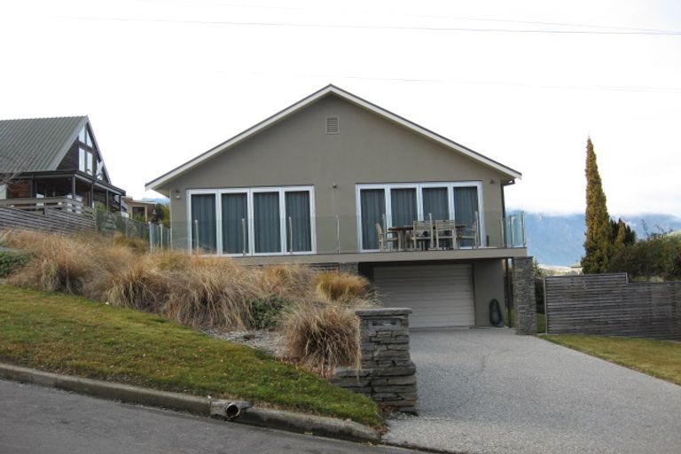 Photo of property in 37 Suburb Street, Queenstown, 9300