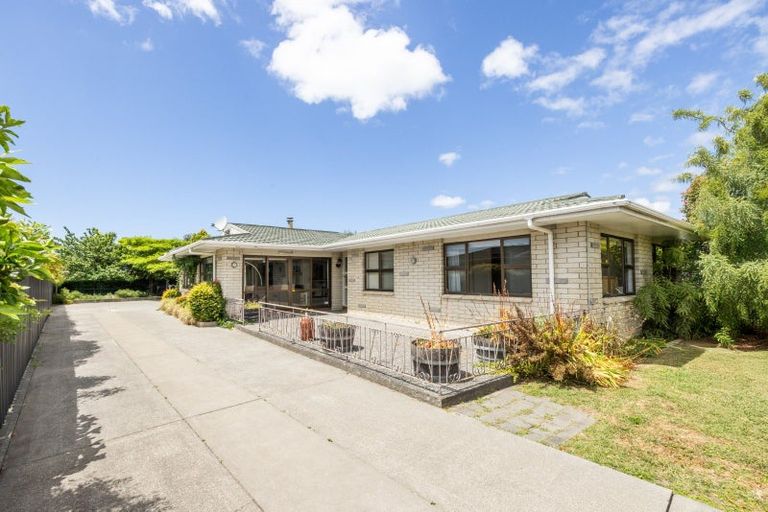 Photo of property in 34 Hammond Road, Taradale, Napier, 4112