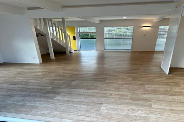 Photo of property in 1/160 Glamorgan Drive, Torbay, Auckland, 0630