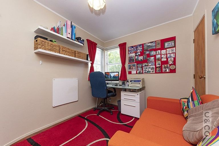 Photo of property in 492 West Coast Road, Glen Eden, Auckland, 0602