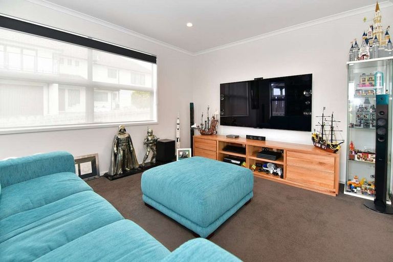 Photo of property in 119 Alec Craig Way, Gulf Harbour, Whangaparaoa, 0930