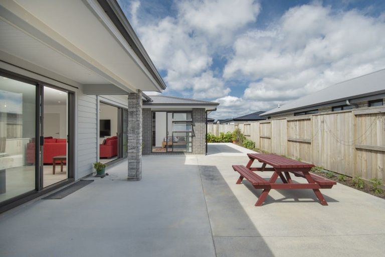 Photo of property in 18 Monilia Way, Papamoa Beach, Papamoa, 3118