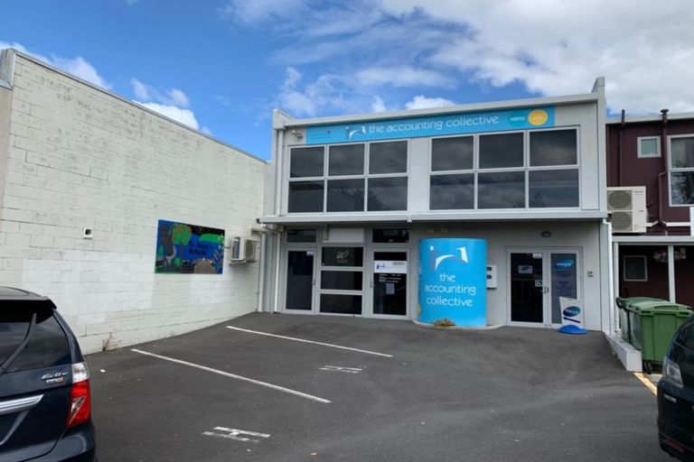 Photo of property in 78-80 Jellicoe Street, Greytown, 5712