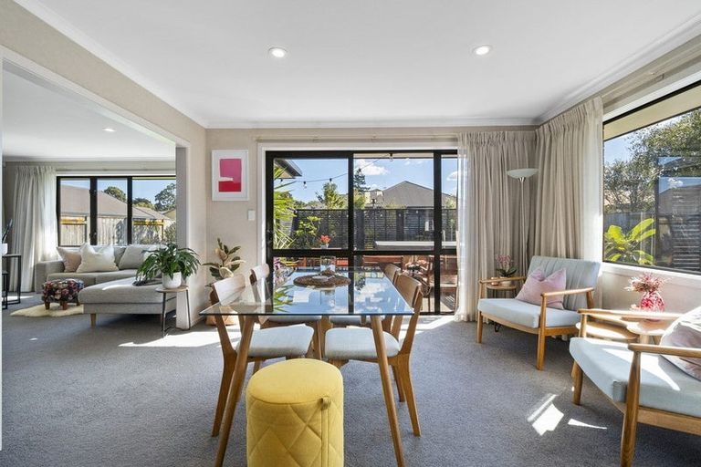 Photo of property in 16 Chestnut Close, Kelvin Grove, Palmerston North, 4414