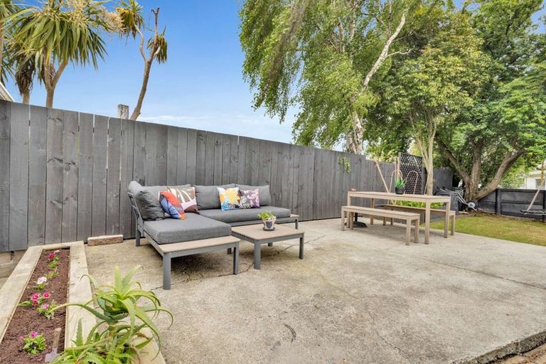 Photo of property in 22 Nottingham Avenue, Awapuni, Palmerston North, 4412