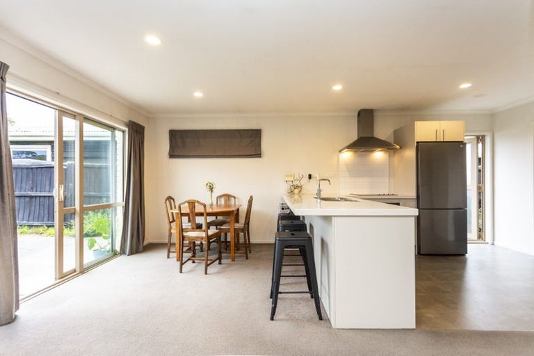 Photo of property in 2/274 Burwood Road, Burwood, Christchurch, 8083