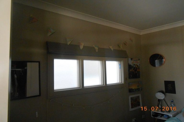 Photo of property in 10 Hawker Street, Mount Victoria, Wellington, 6011