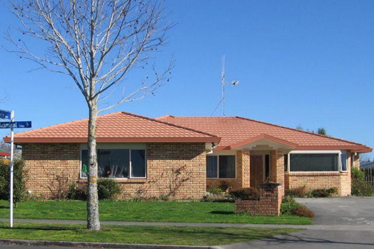 Photo of property in 17 Admiral Crescent, Flagstaff, Hamilton, 3210