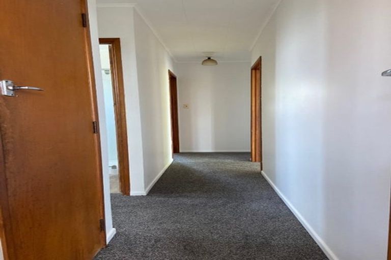 Photo of property in 10 Wayne Drive, Mangere, Auckland, 2022