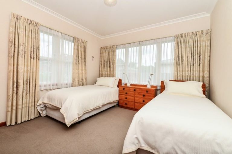 Photo of property in 35 Haultain Street, Fairfield, Hamilton, 3214