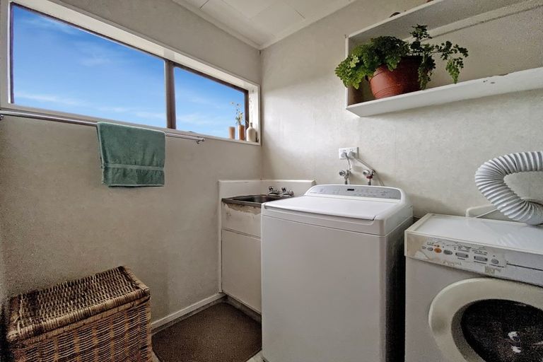 Photo of property in 16a Carter Drive, Pomare, Rotorua, 3015