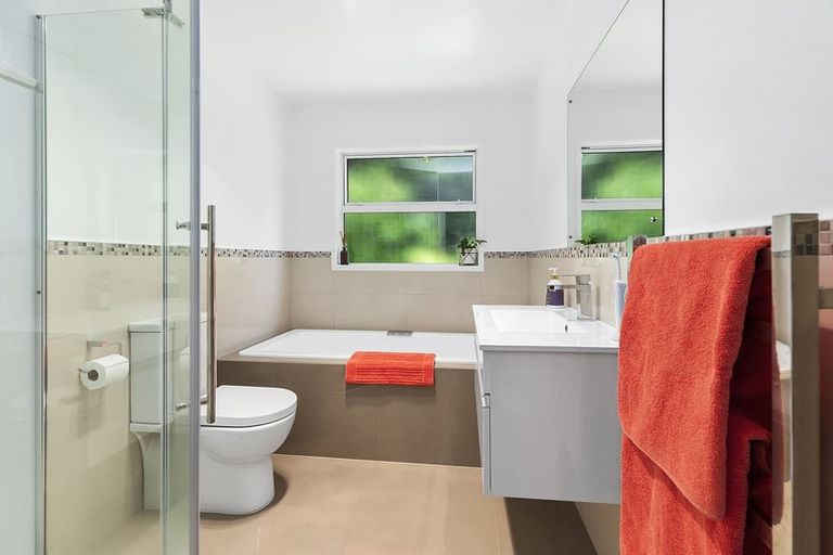 Photo of property in 4 Shoal Place, Whitby, Porirua, 5024