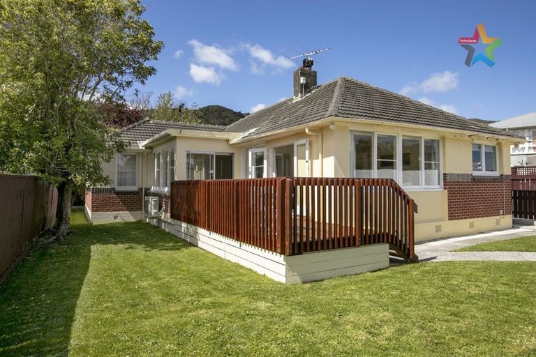Photo of property in 340a Waiwhetu Road, Fairfield, Lower Hutt, 5011