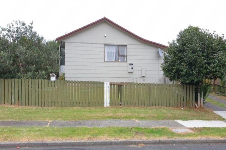 Photo of property in 1/3 Ririno Place, Manurewa, Auckland, 2102
