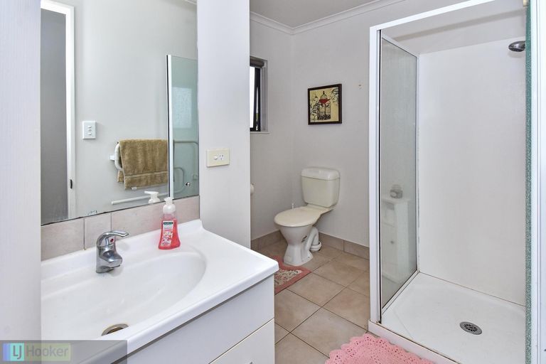 Photo of property in 105 Butcher Road, Pukekohe, 2120