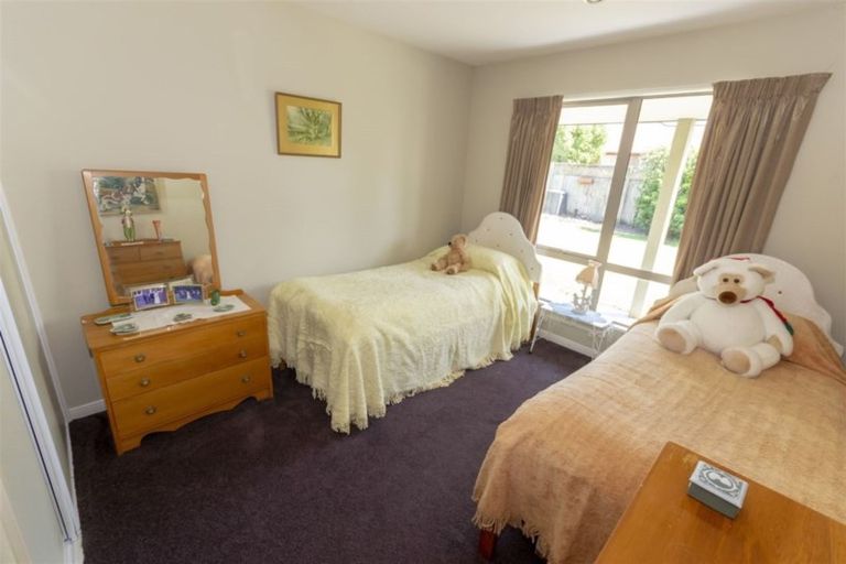 Photo of property in 13 Calvandra Grove, Rangiora, 7400