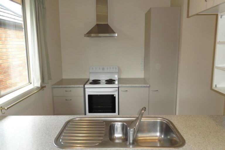 Photo of property in 2/1 Blairdon Place, Bishopdale, Christchurch, 8053