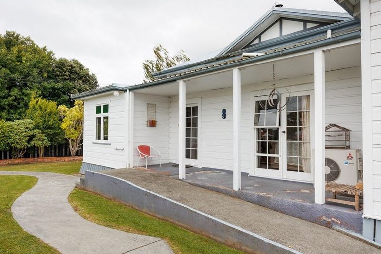 Photo of property in 30 Cuba Street, Marton, 4710