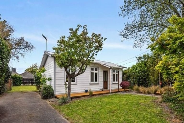 Photo of property in 6 Sandford Street, Trentham, Upper Hutt, 5018