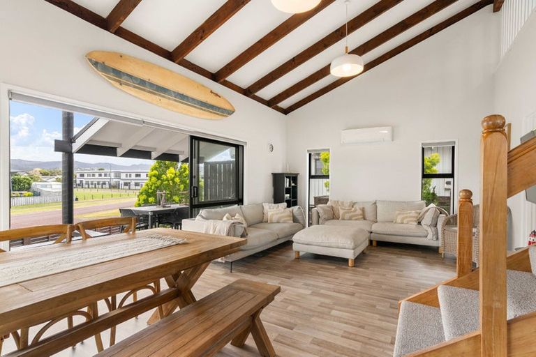 Photo of property in 1 Prescott Place, Pauanui, Hikuai, 3579