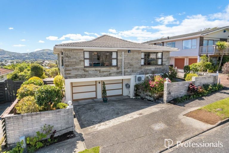 Photo of property in 7 Summit Road, Fairfield, Lower Hutt, 5011