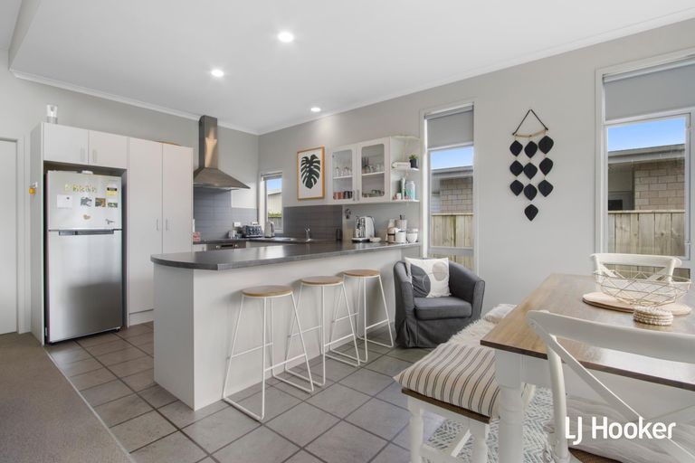 Photo of property in 8a Reo Crescent, Waihi Beach, 3611