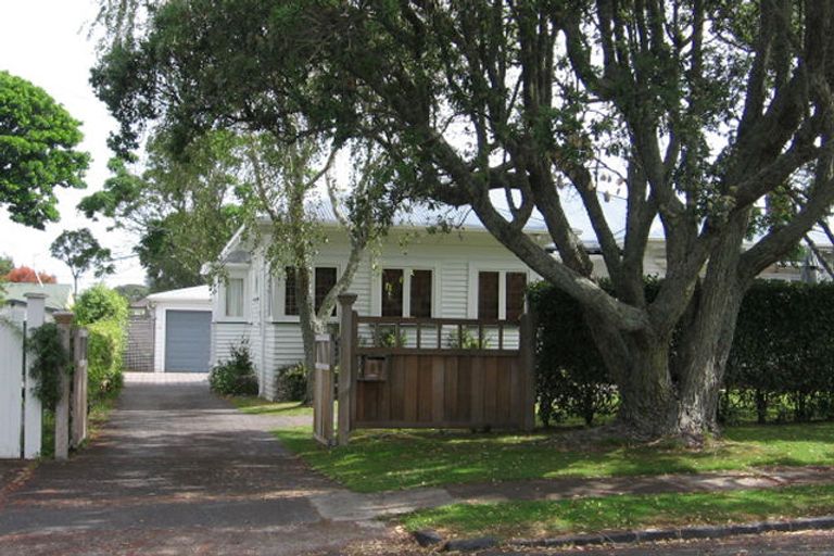 Photo of property in 30 Hollywood Avenue, Epsom, Auckland, 1023