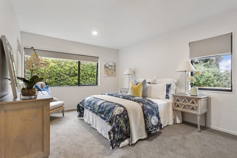 Photo of property in 29 Headland Drive, Long Bay, Auckland, 0630