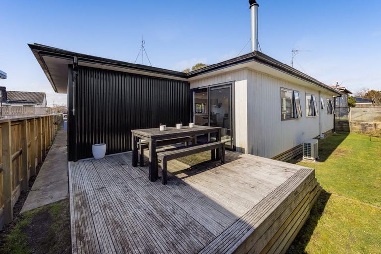 Photo of property in 14 Mahoe Street, Inglewood, 4330