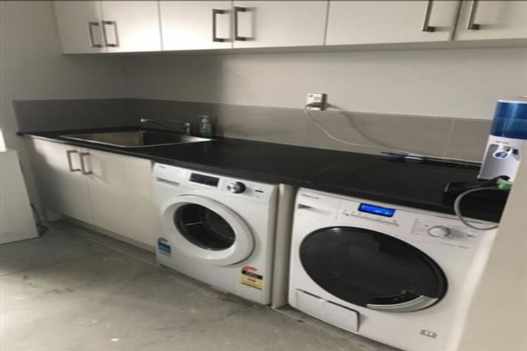 Photo of property in 3 Gospel Heights, Flat Bush, Auckland, 2019