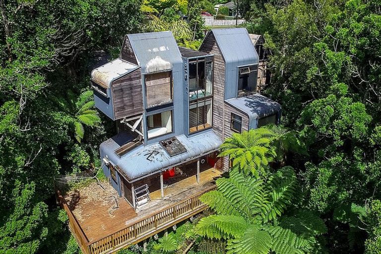 Photo of property in 63 Branch Road, Highlands Park, New Plymouth, 4312