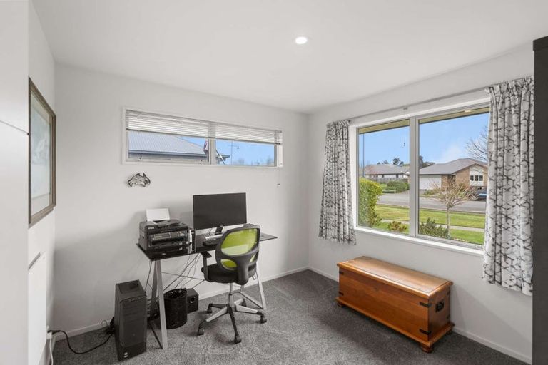 Photo of property in 6 Kessen Street, Pegasus, 7612