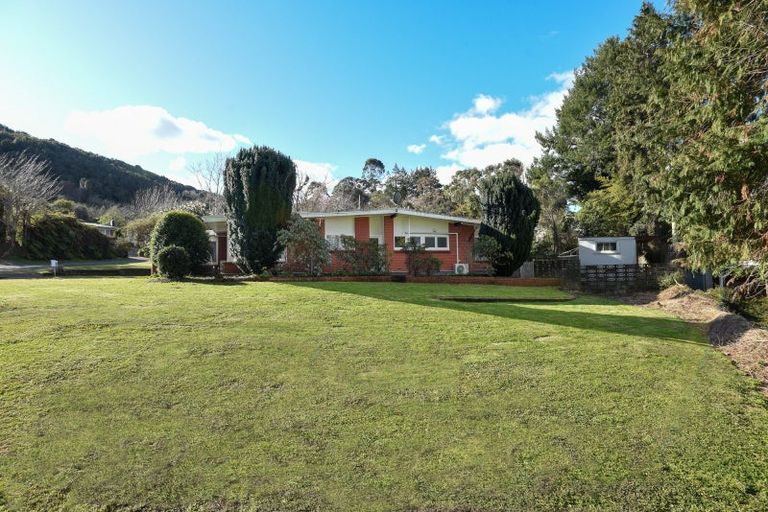 Photo of property in 1 Russell Crescent, Western Heights, Rotorua, 3015