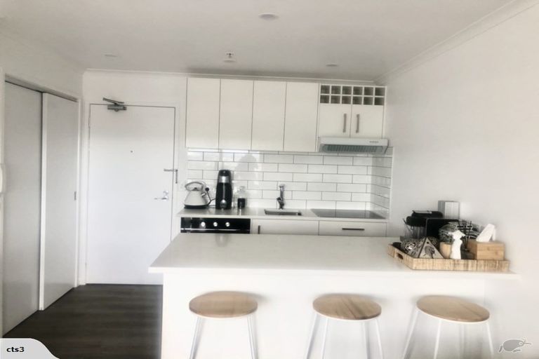 Photo of property in The Rennaissance, 12h/18 Ronwood Avenue, Manukau, Auckland, 2104