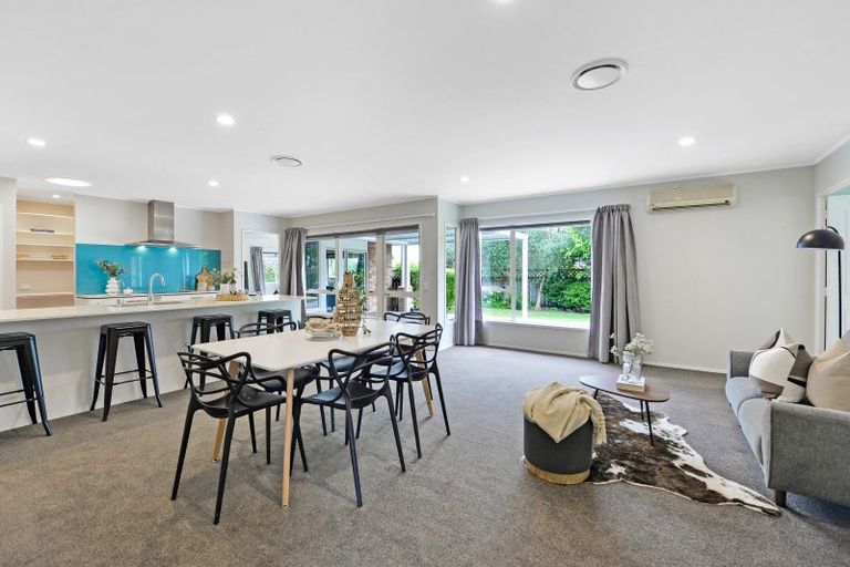 Photo of property in 10 Admiral Crescent, Flagstaff, Hamilton, 3210