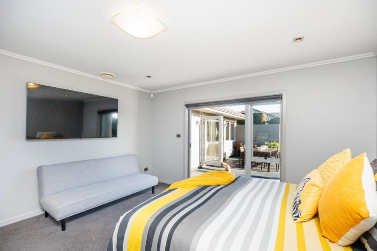 Photo of property in 12 Liberty Grove, Kelvin Grove, Palmerston North, 4414