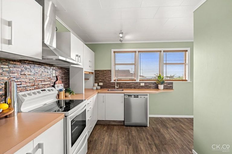 Photo of property in 57 Major Drive, Kelson, Lower Hutt, 5010