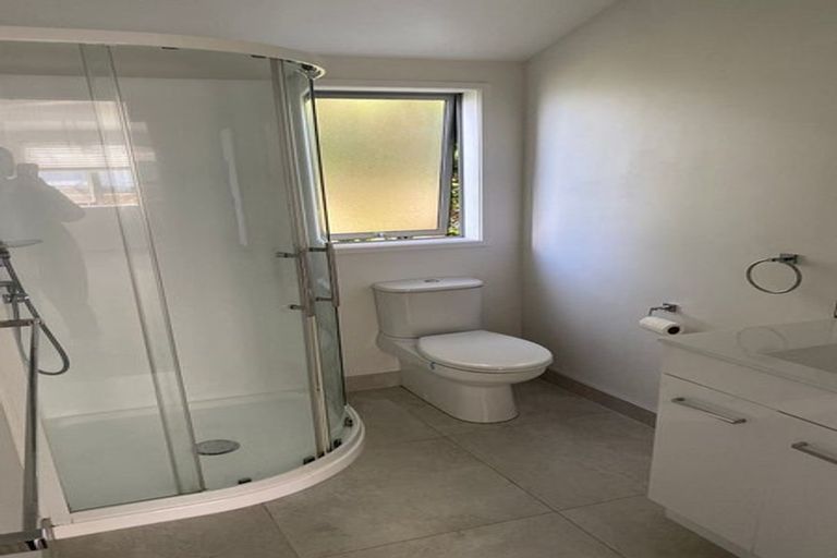 Photo of property in 841a Beach Road, Browns Bay, Auckland, 0630