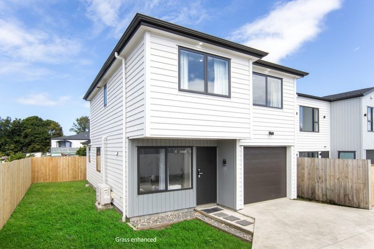 Photo of property in 8a Sharland Avenue, Manurewa, Auckland, 2102