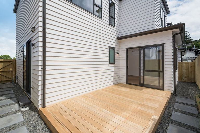 Photo of property in 71 Salamanca Road, Sunnynook, Auckland, 0620