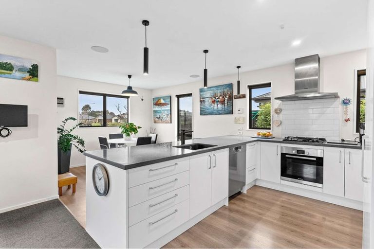 Photo of property in 6 Clegg Street, Woodend, 7610