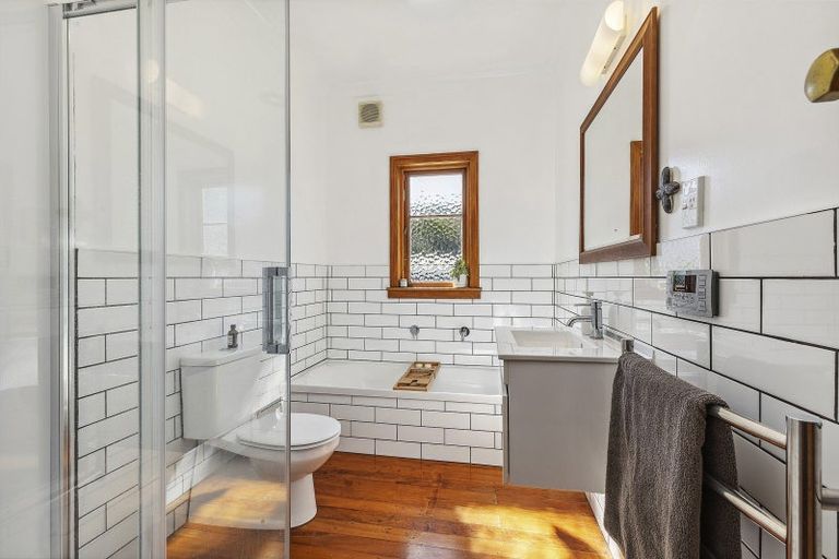 Photo of property in 3 Glamis Avenue, Strathmore Park, Wellington, 6022