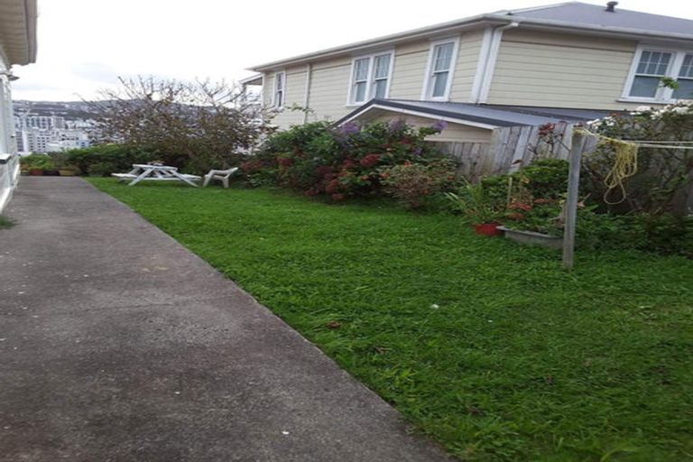 Photo of property in 7 Bosworth Terrace, Mount Victoria, Wellington, 6011