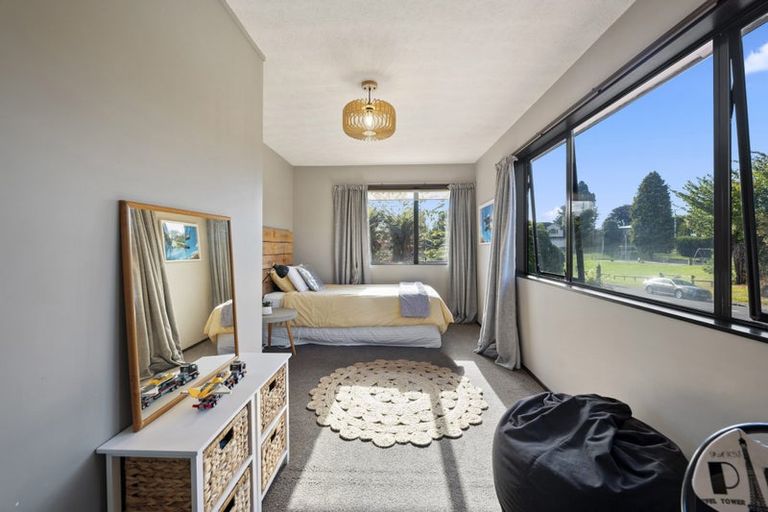 Photo of property in 39b Grand Vue Road, Kawaha Point, Rotorua, 3010