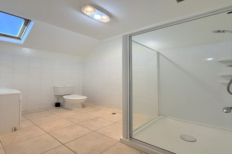 Photo of property in 60 Futuna Close, Karori, Wellington, 6012